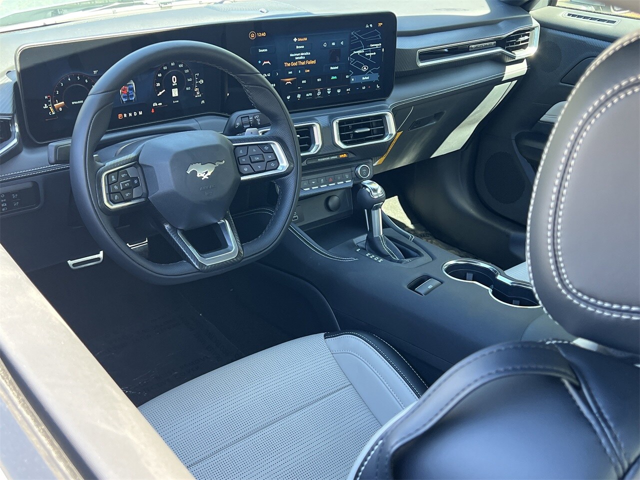 2025 Ford Mustang GT Premium photo 2