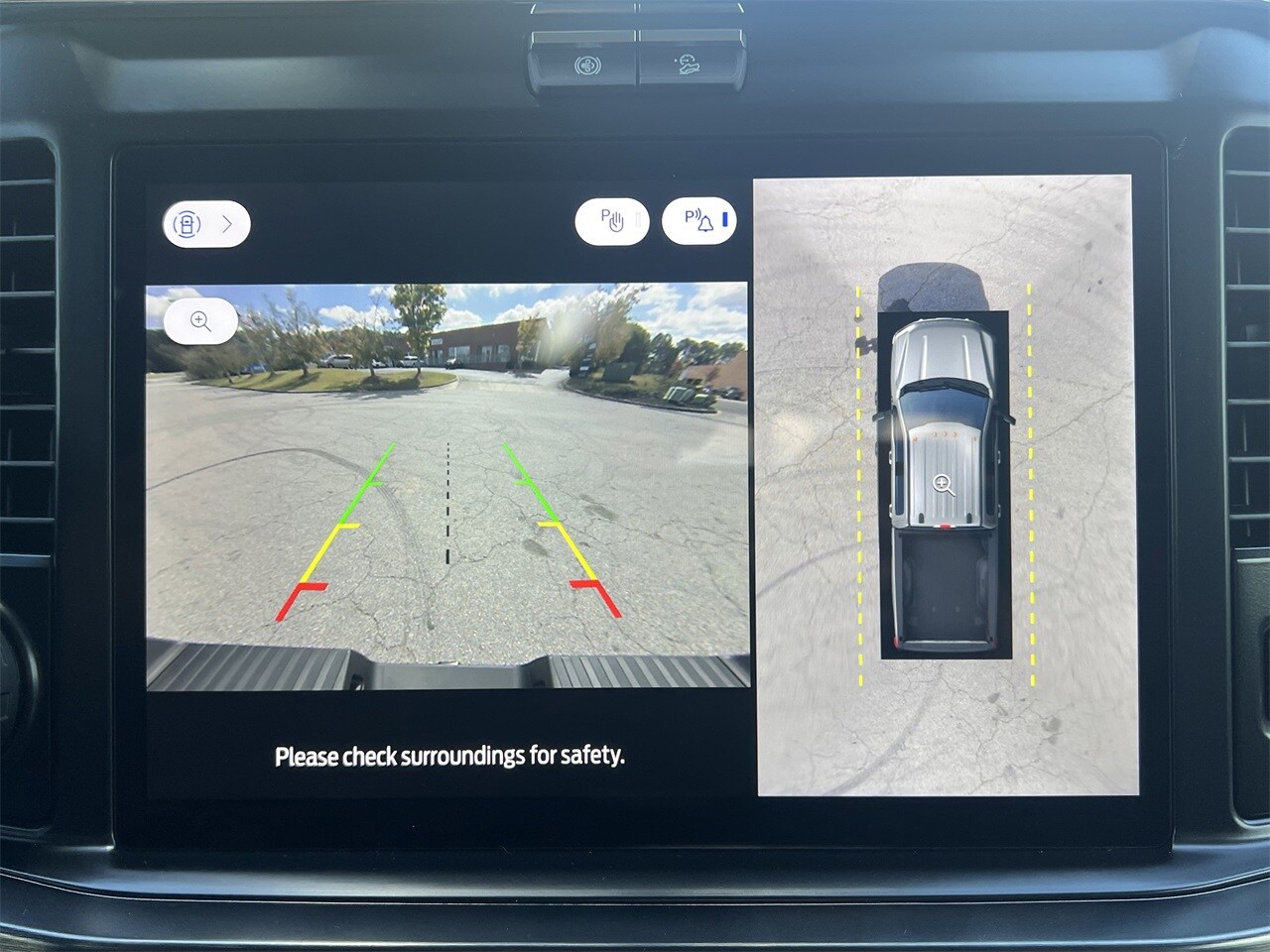 2026 Ford F-250 Lariat photo 3