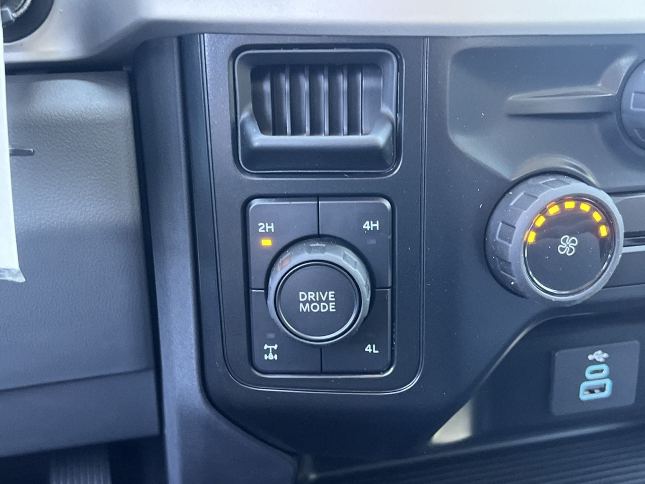 2026 Ford F-250 Super Duty XL - Photo 6
