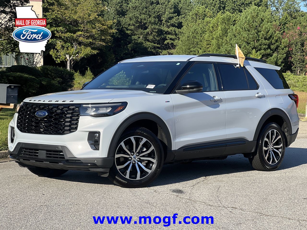White Metallic 2026 Ford Explorer SUV / Crossover All-Wheel Drive Automatic