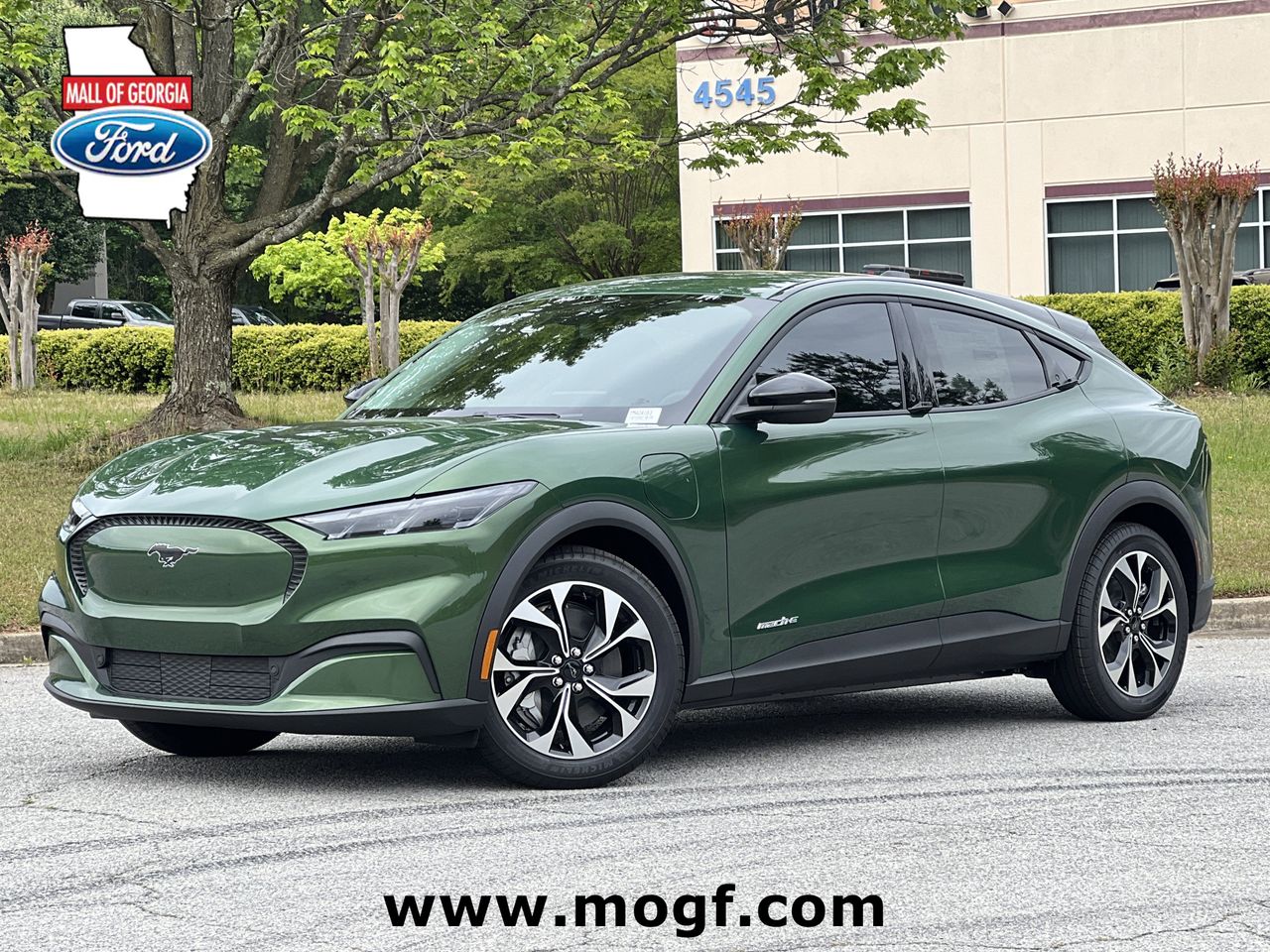 2026 Ford Mustang-Mach-e Select's photo