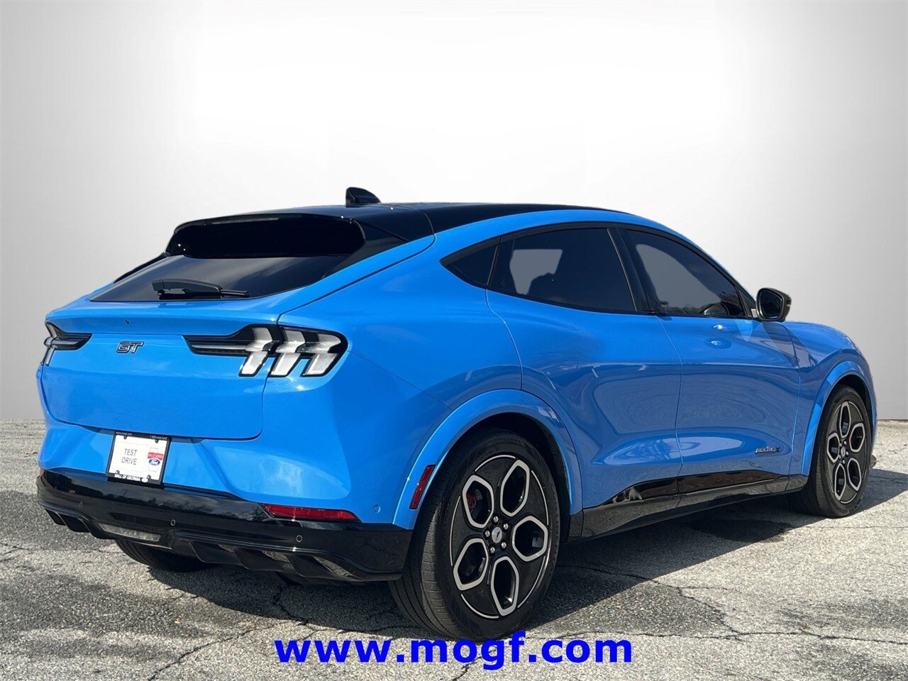 2023 Ford Mustang Mach-E GT photo 3