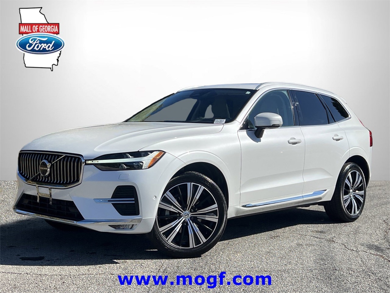 2023 Volvo XC60 Plus