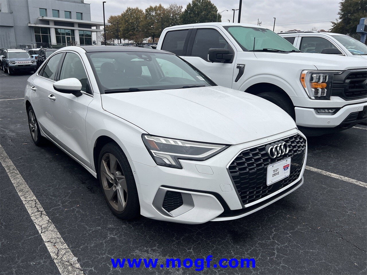 2023 Audi A3 40 Premium photo 4