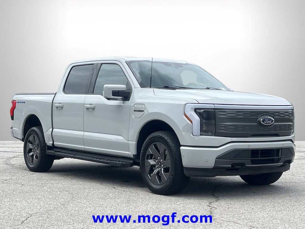Used 2023 Ford F-150 Lightning Lariat Truck