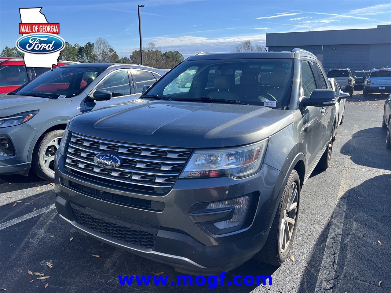 2017 Ford Explorer Limited's photo