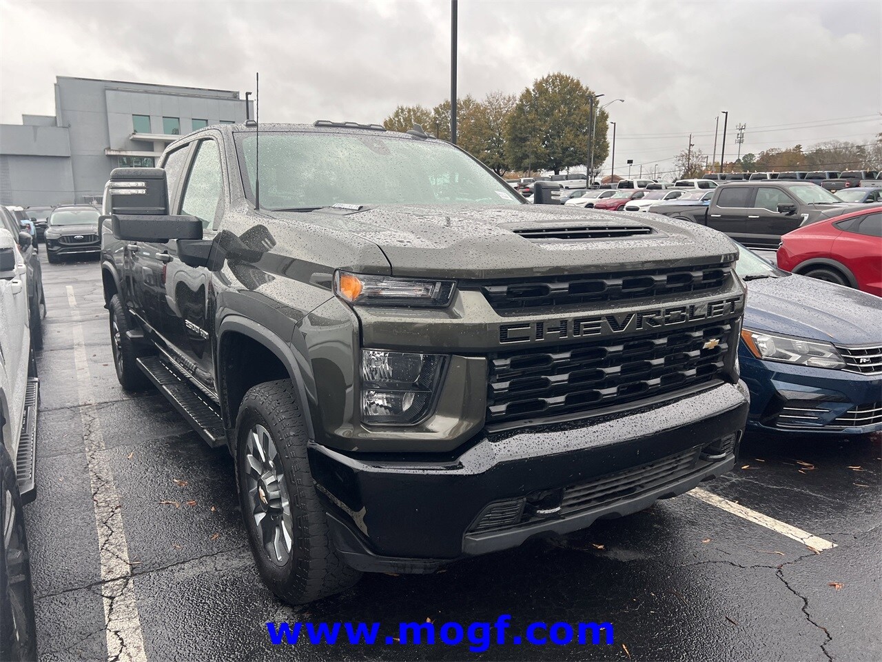 2022 Chevrolet Silverado 2500HD Custom photo 3