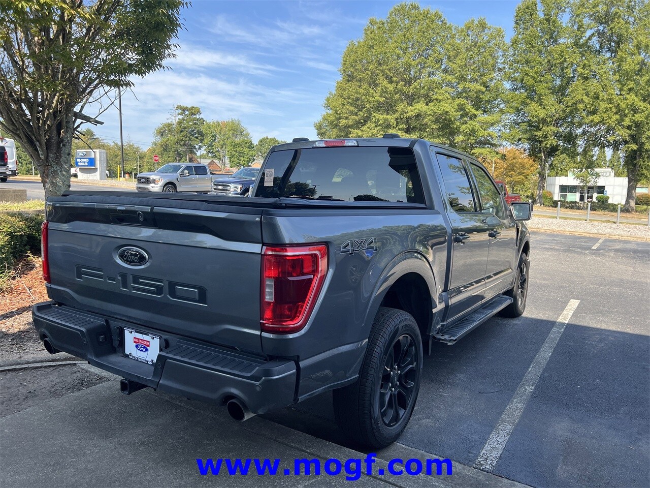 2023 Ford F-150 XLT photo 2