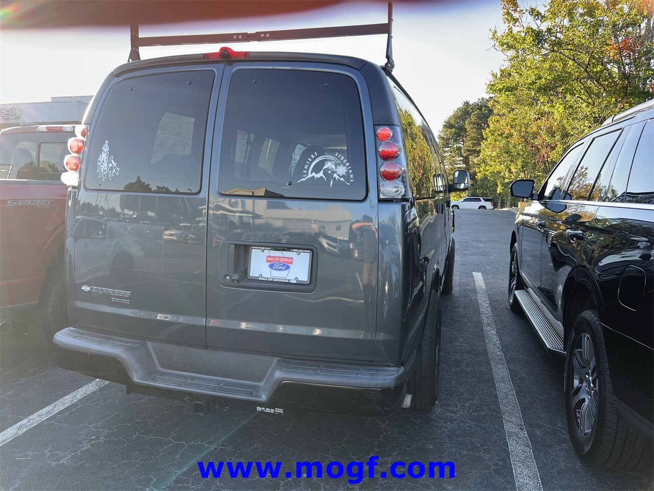 2014 Chevrolet Express LS photo 3