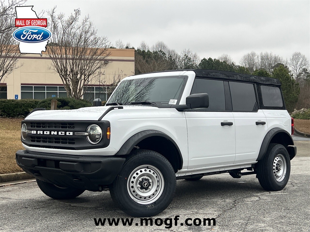 2025 Ford Bronco 4-Door Base's photo