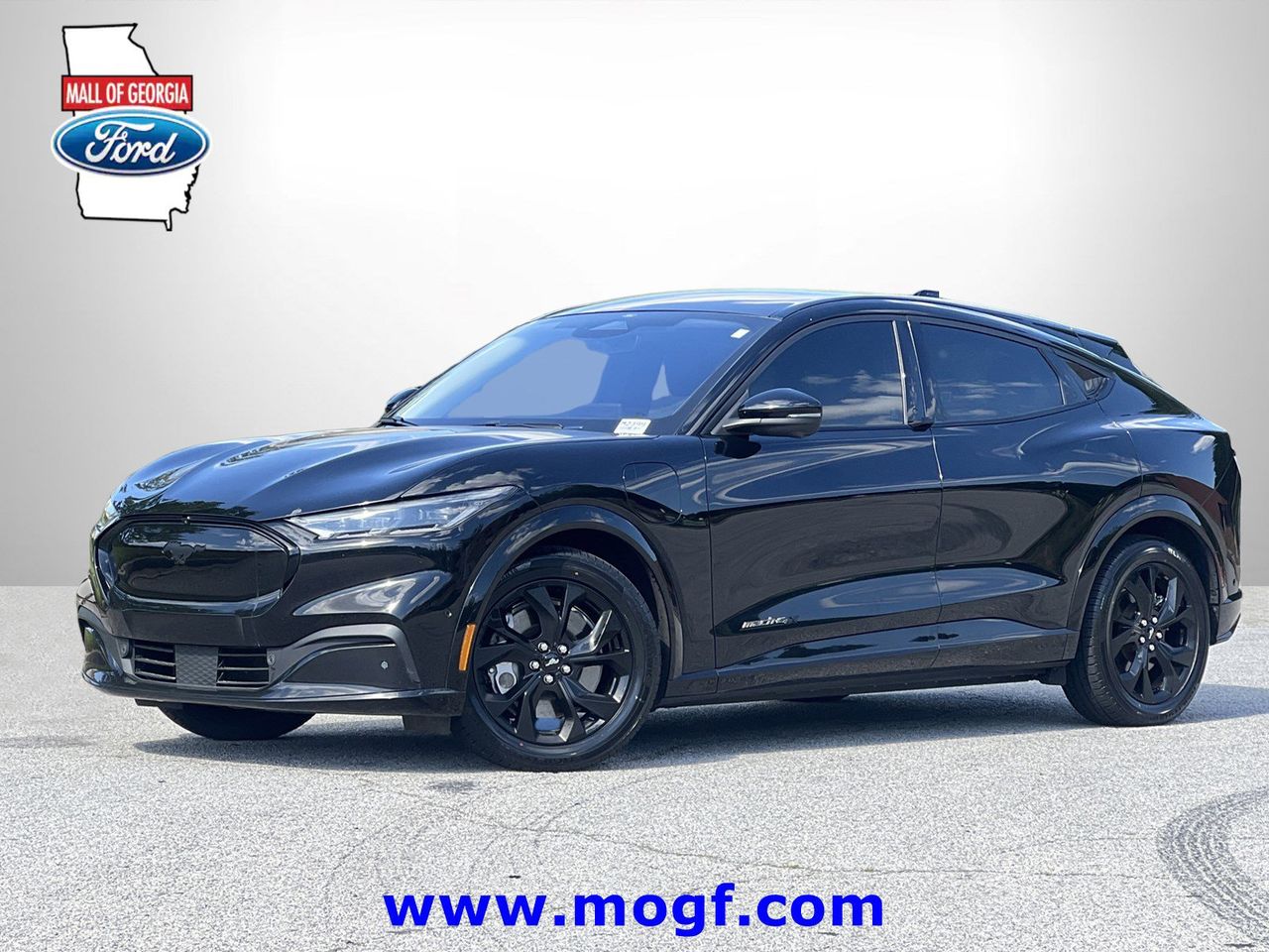 2023 Ford Mustang-Mach-e Premium's photo