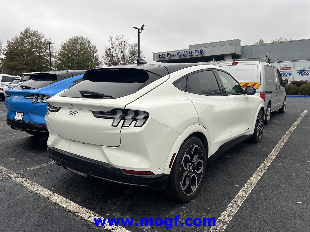 2022 Ford Mustang Mach-E GT photo 3