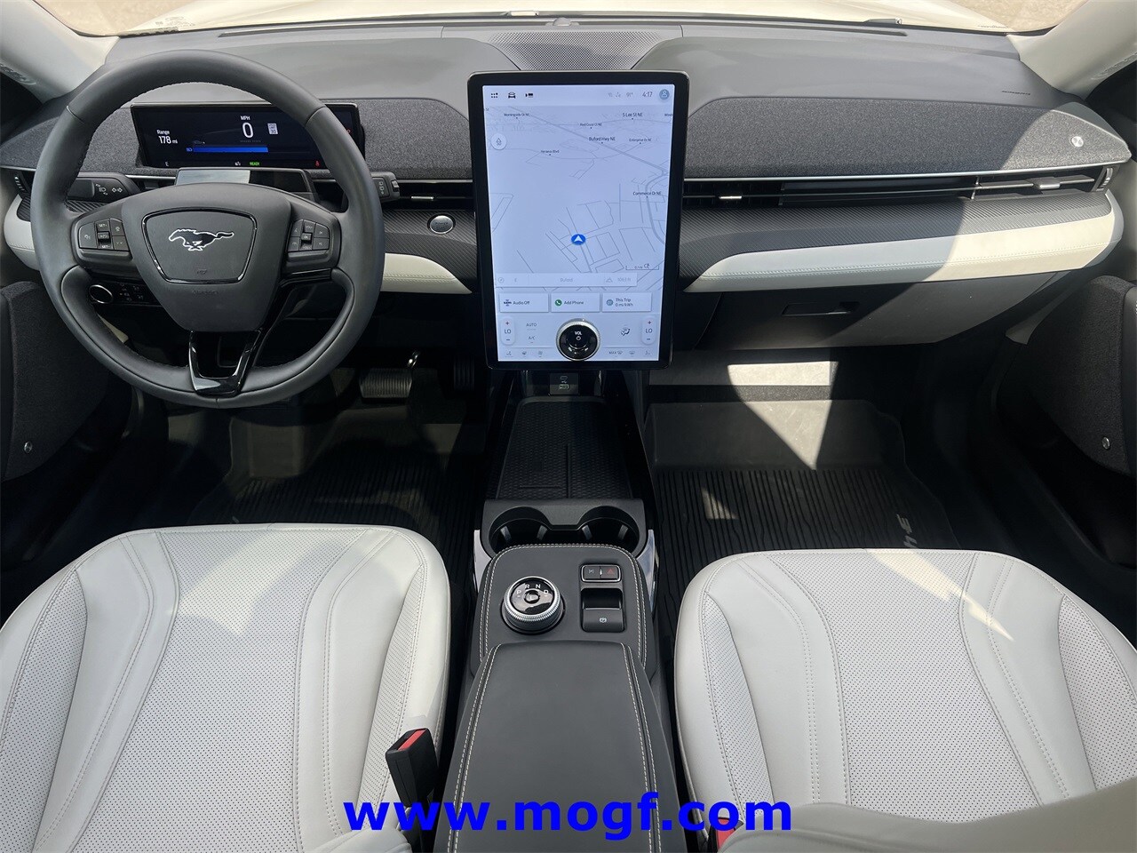 2024 Ford Mustang Mach-E Premium photo 2