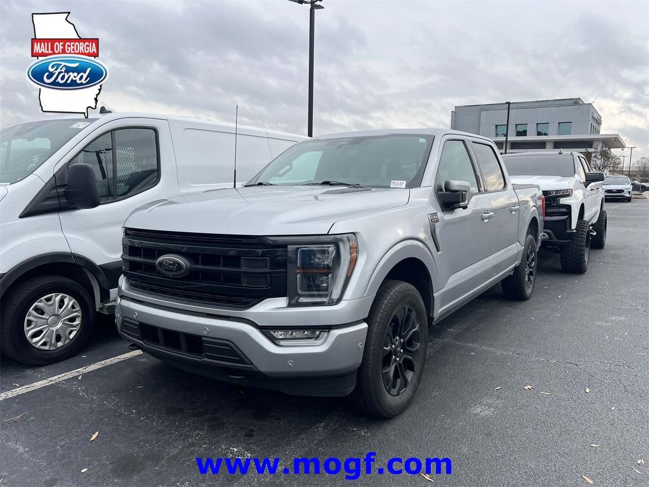 2023 Ford F-150 Platinum's photo