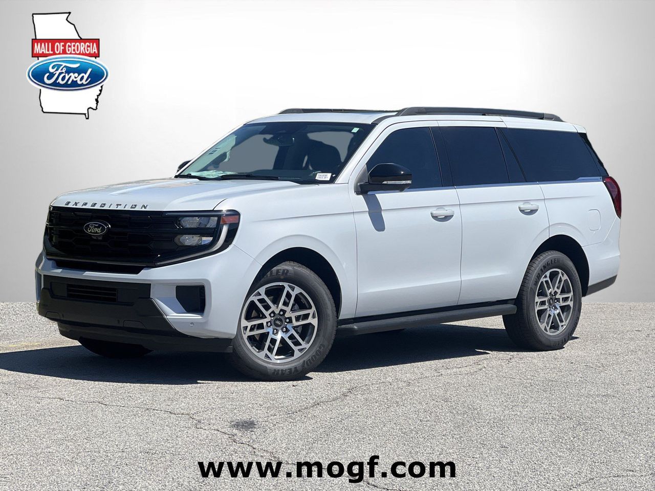 Space Silver 2026 Ford Expedition SUV / Crossover 4X2