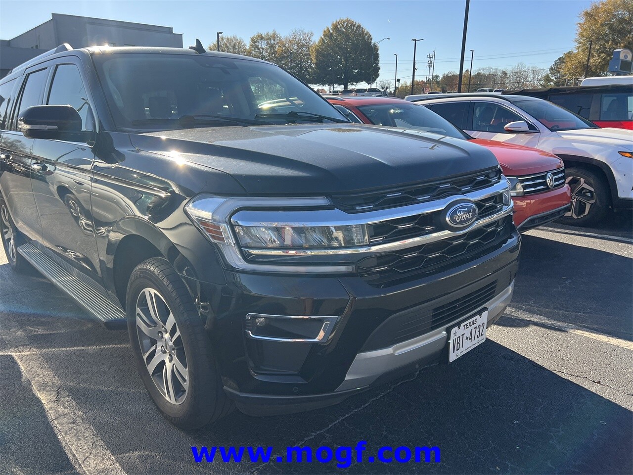 2024 Ford Expedition MAX Limited photo 3