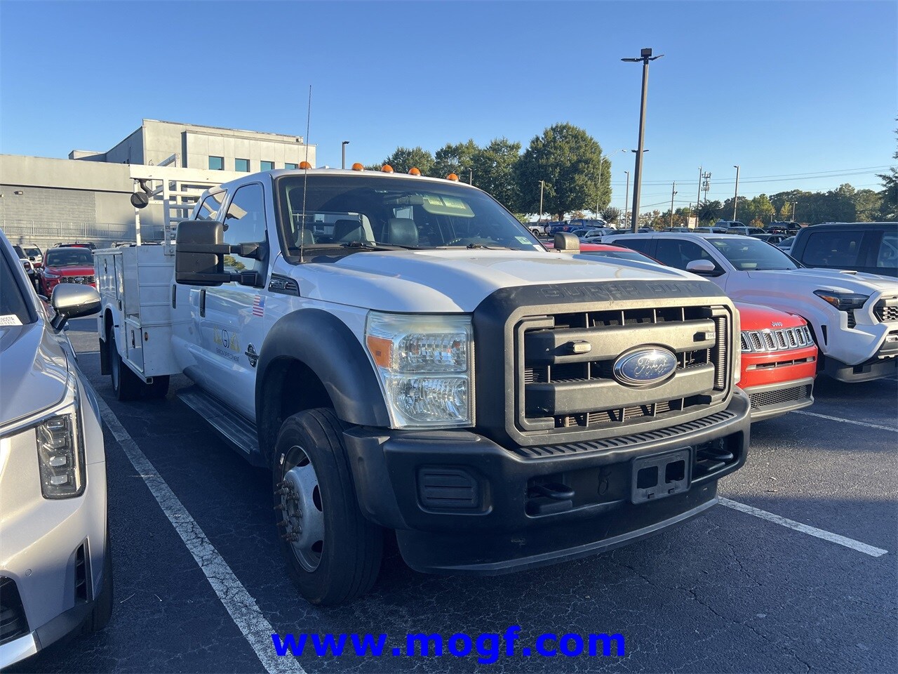 2014 Ford F-550 photo 4