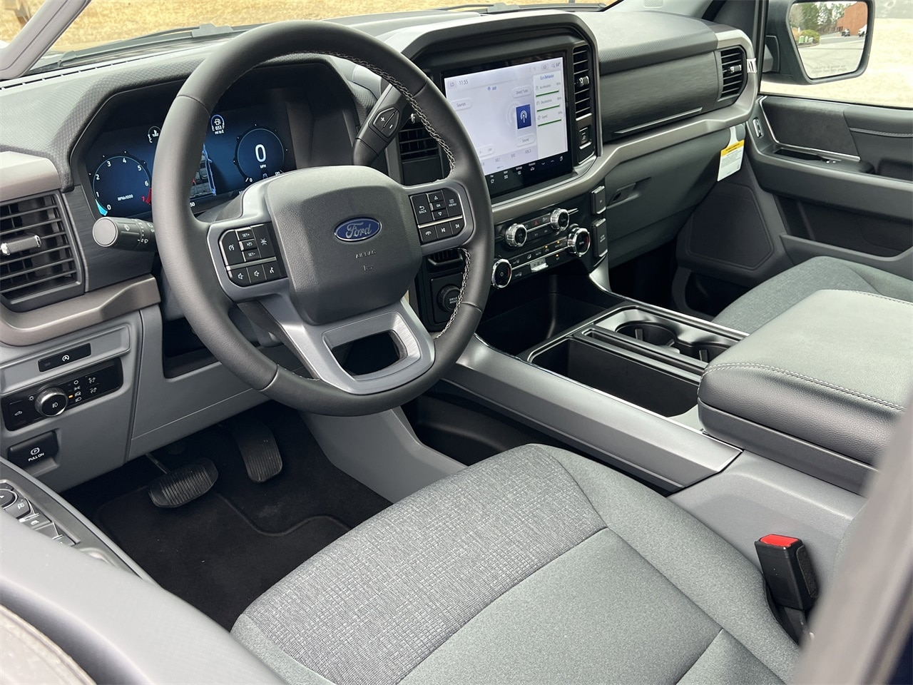 2025 Ford F-150 XLT's photo