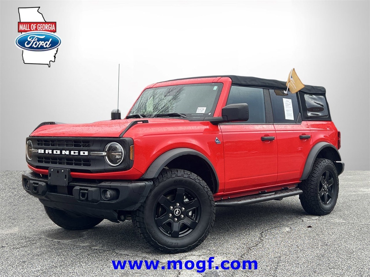 2022 Ford Bronco 4-Door Black Diamond's photo