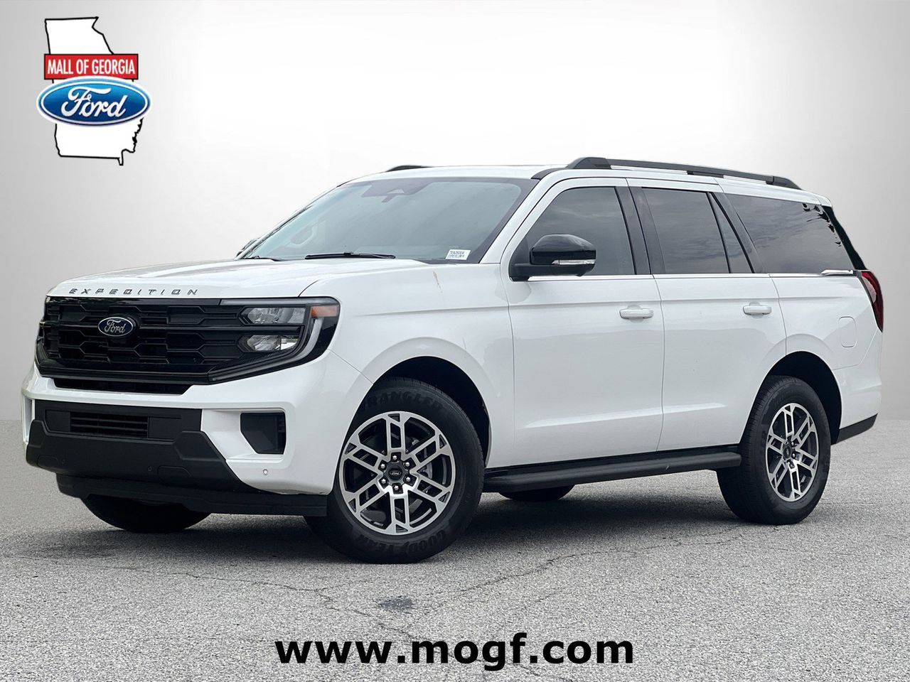 2026 Ford Expedition Active's photo