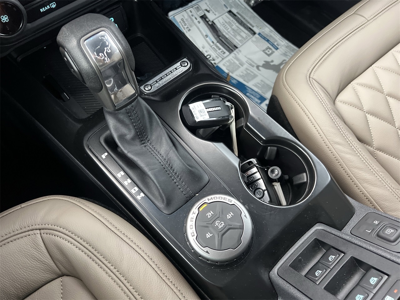 2025 Ford Bronco 4-Door Base - Photo 8