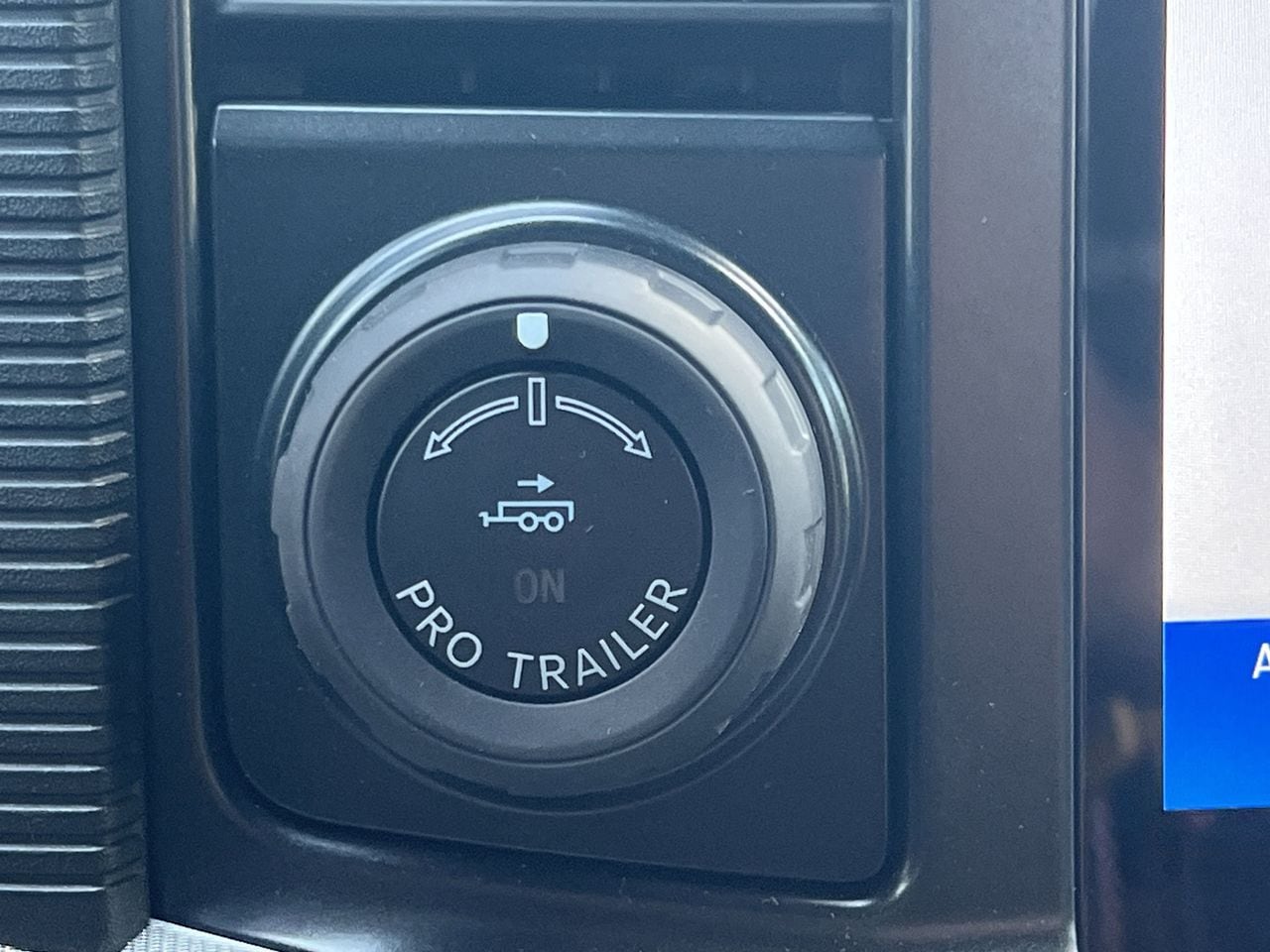 2025 Ford F-150 Lariat - Photo 6