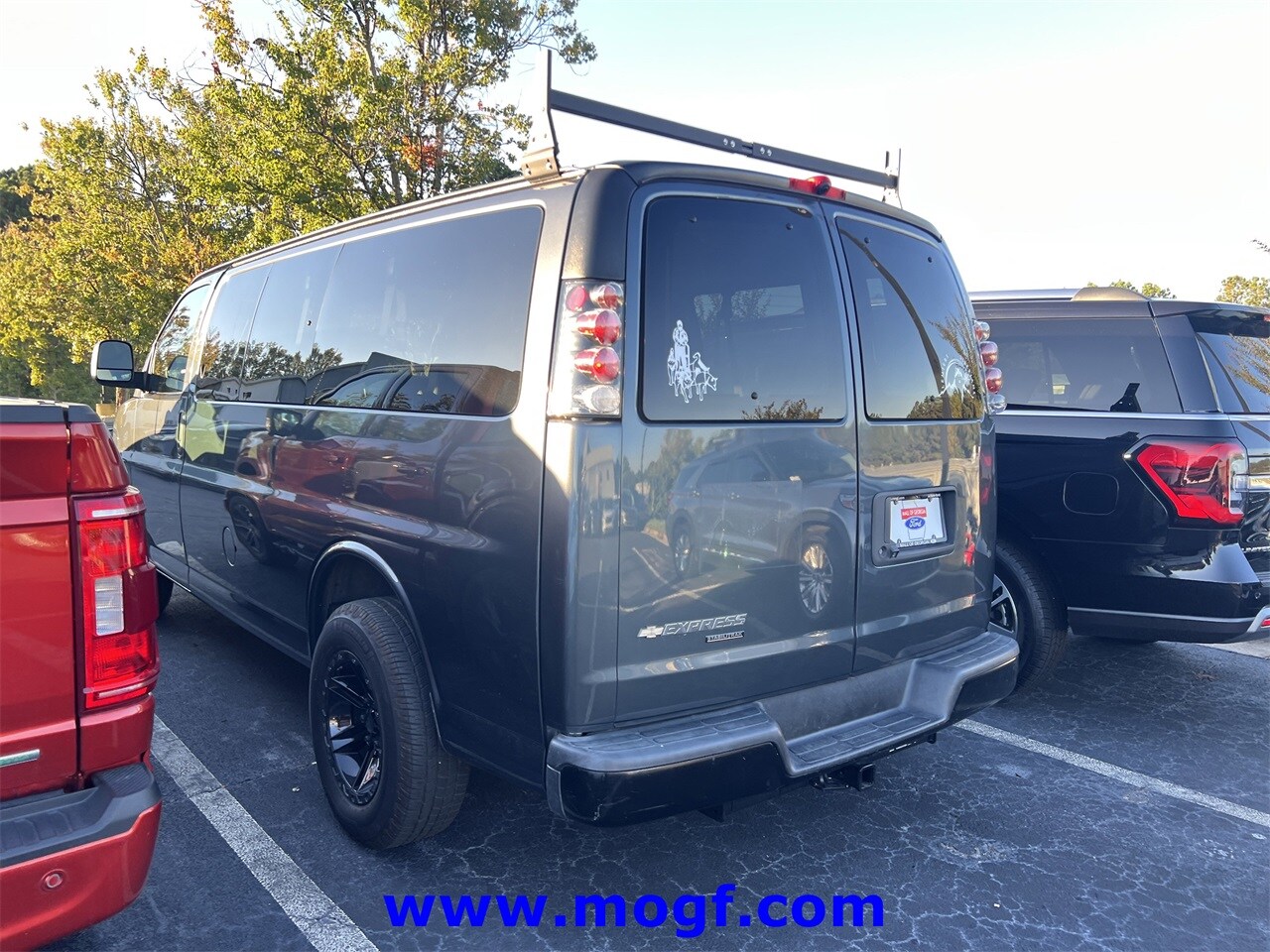 2014 Chevrolet Express LS photo 2