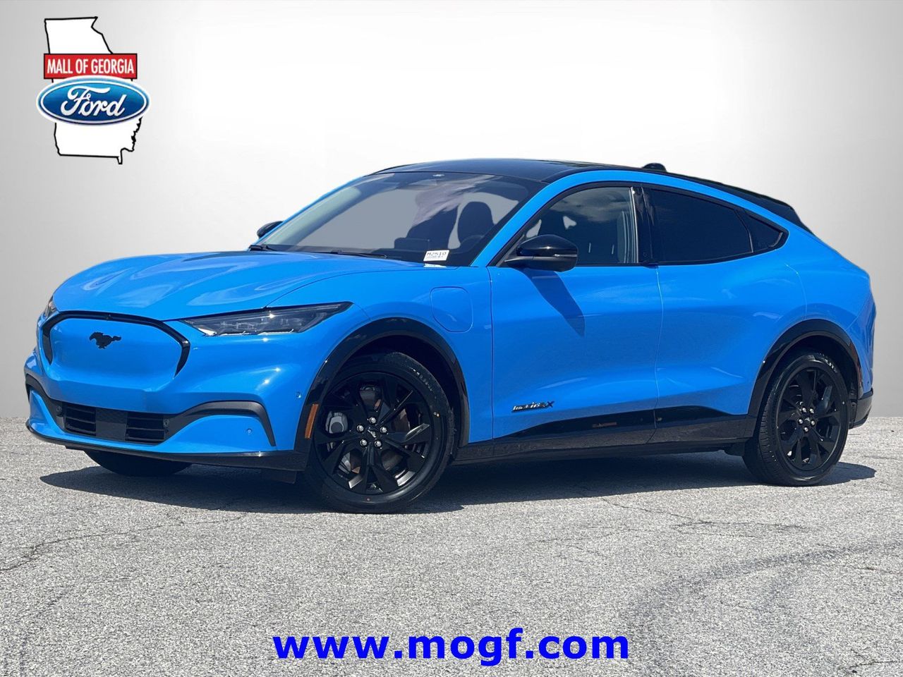 2023 Ford Mustang-Mach-e Premium's photo