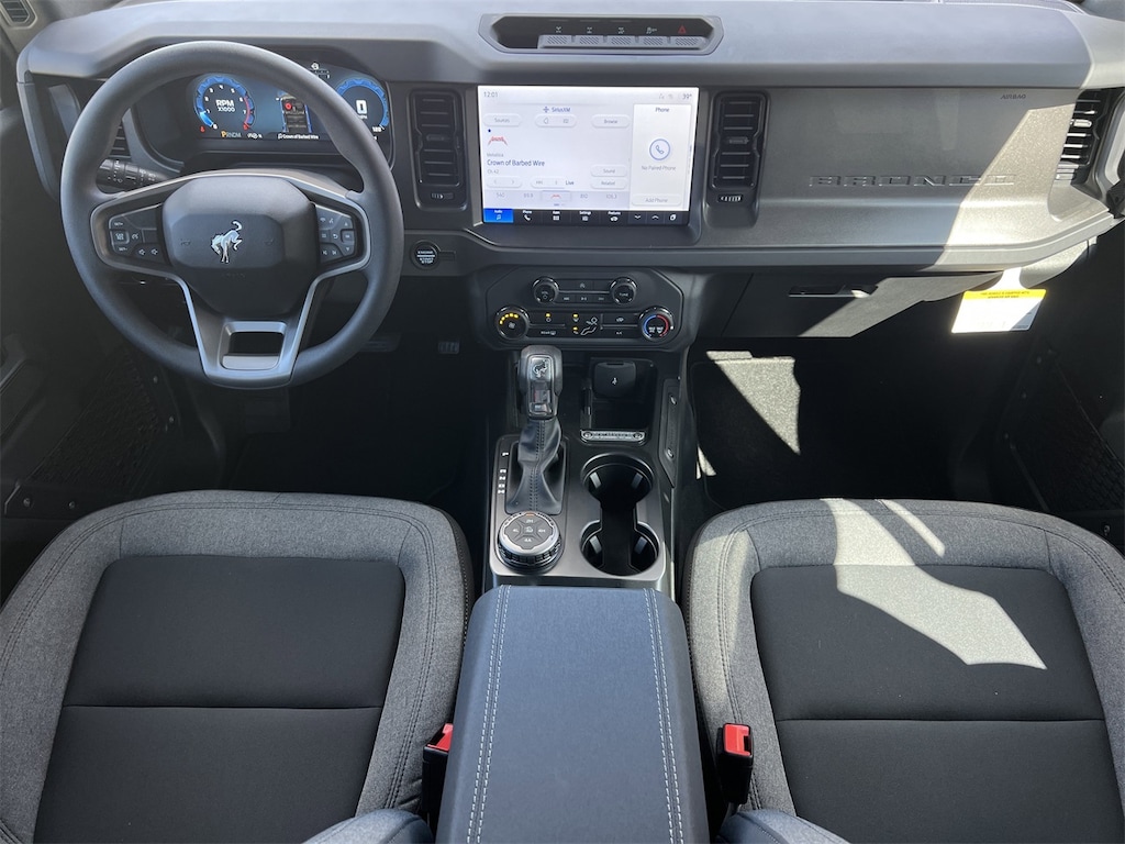 New 2025 Ford Bronco Base SUV