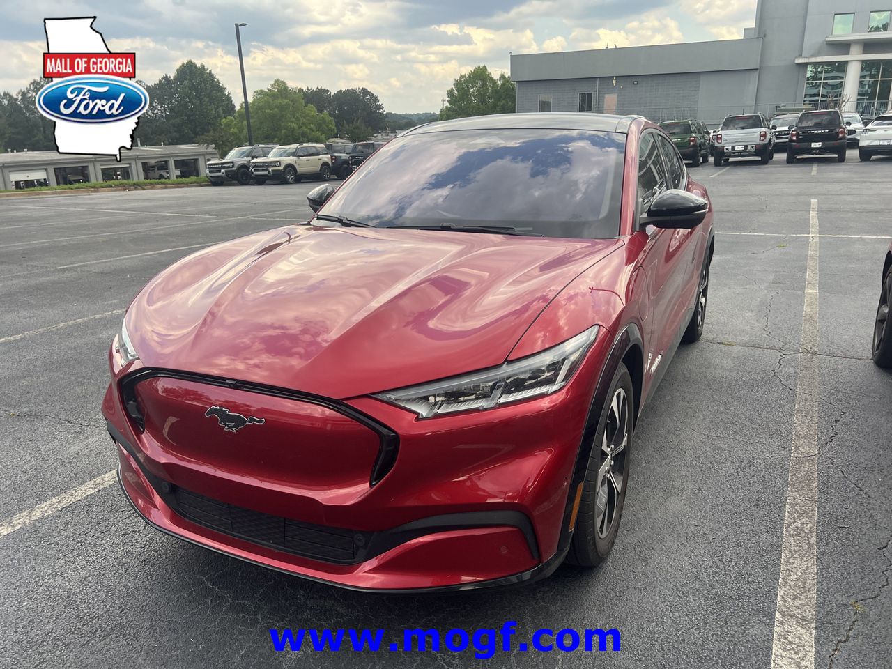 2023 Ford Mustang-Mach-e Premium's photo