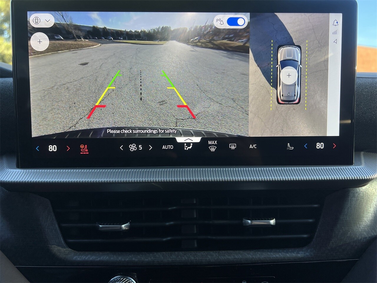 2026 Ford Explorer Platinum photo 3