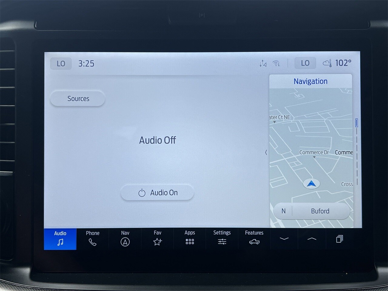 2025 Ford F-150 Lariat photo 4