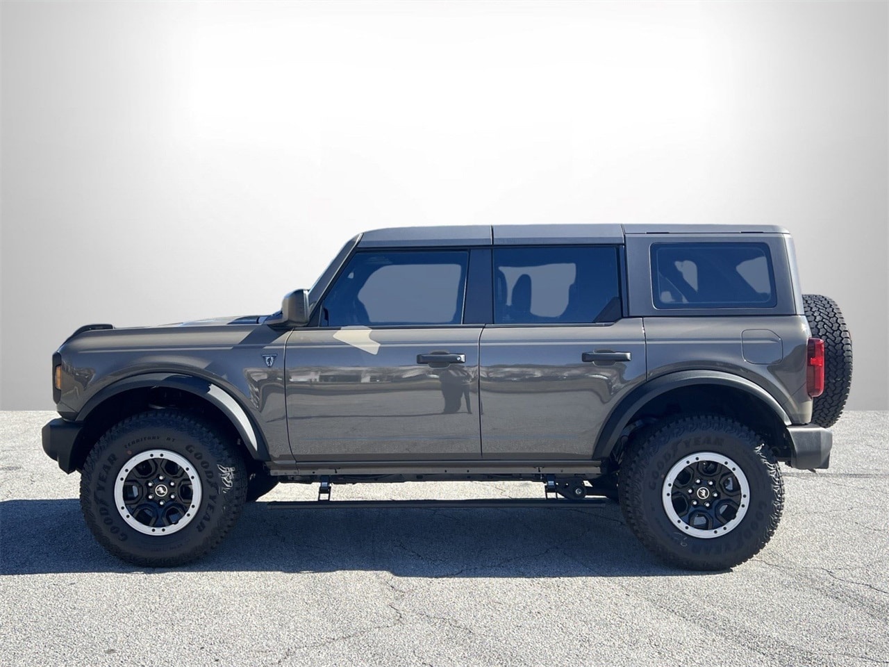 2025 Ford Bronco 4-Door Base - Photo 28