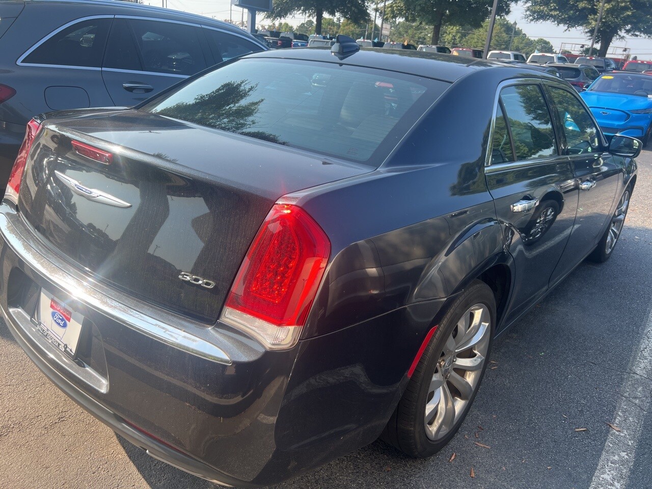 2019 Chrysler 300 Limited photo 3