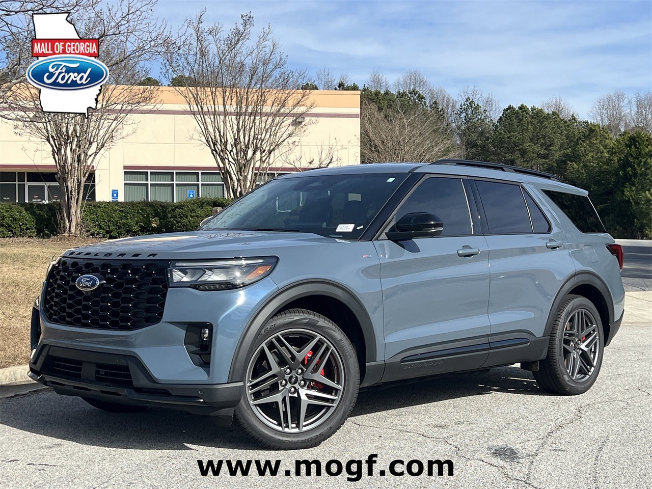 2025 Ford Explorer ST Line's photo