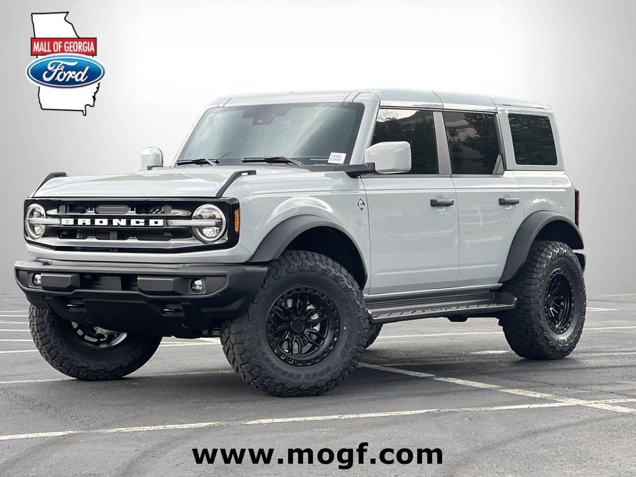 2026 Ford Bronco Outer Banks 4x4's photo