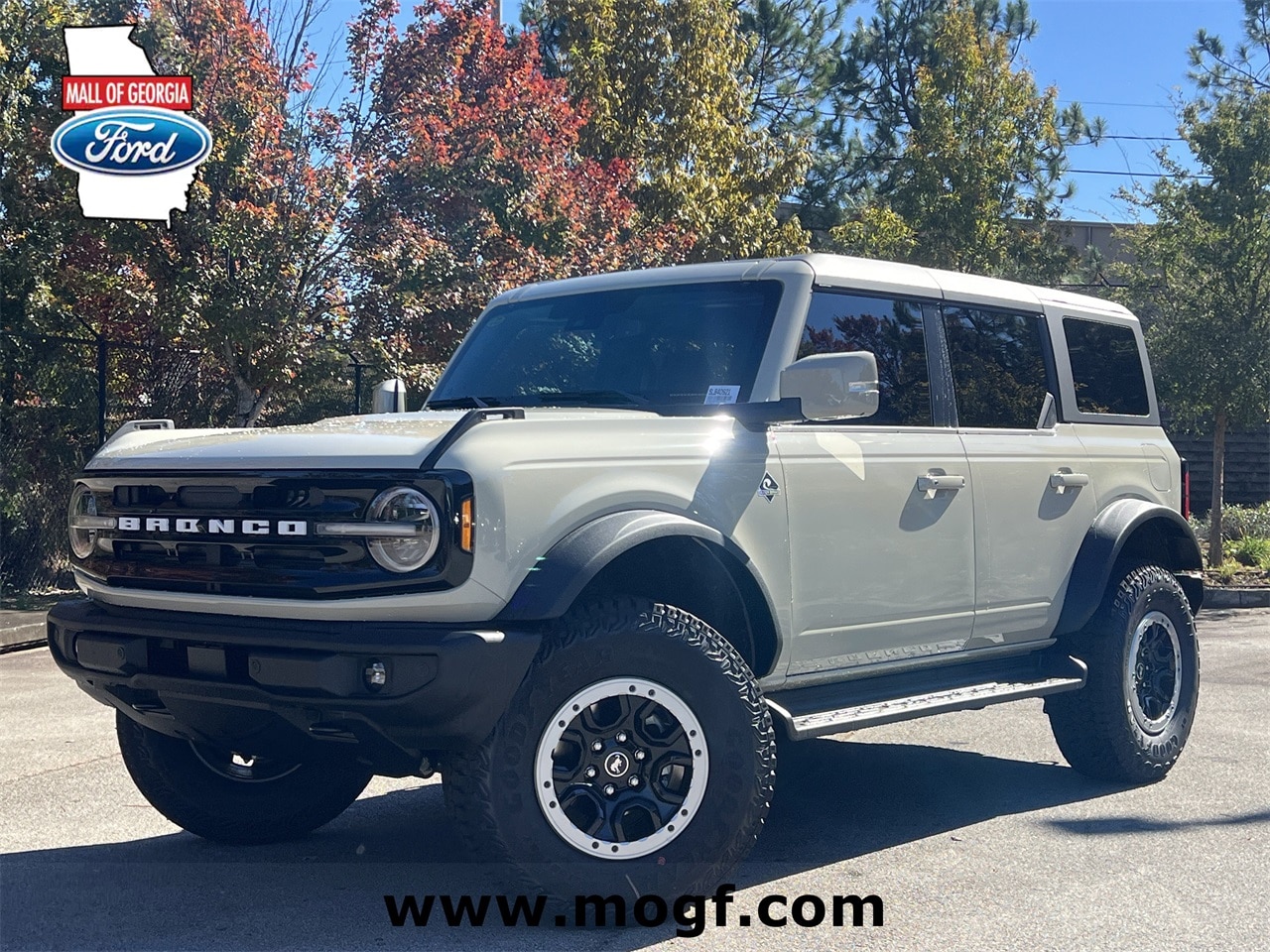 2025 Ford Bronco 4-Door Outer Banks's photo