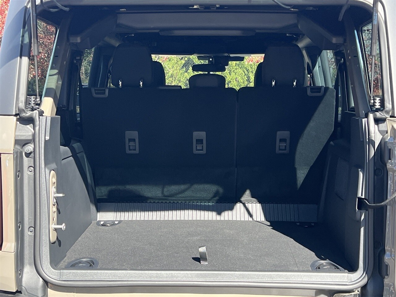 2025 Ford Bronco 4-Door Base - Photo 21