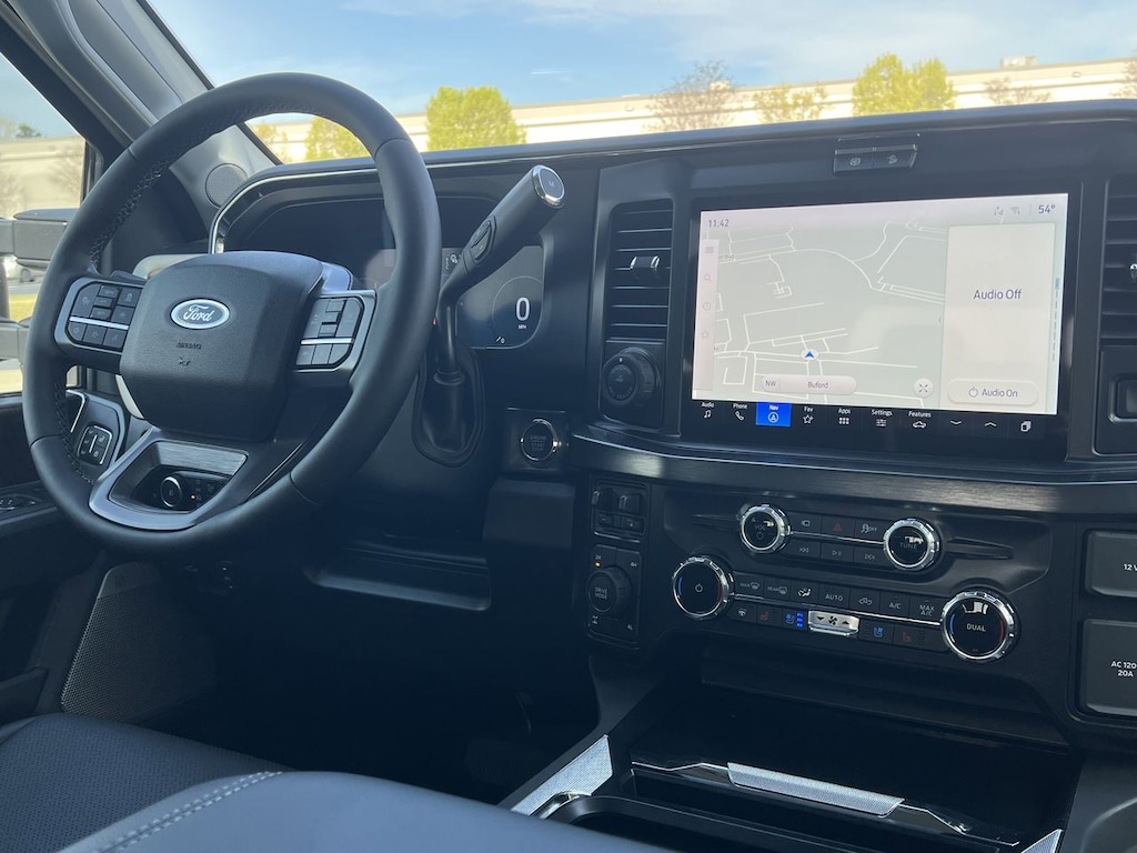 New 2025 Ford F-350 Lariat Truck Crew Cab