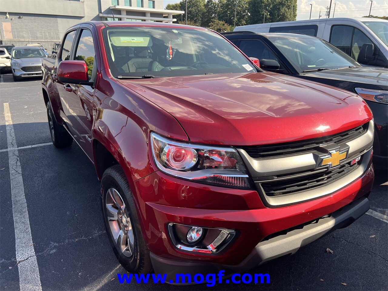 2017 Chevrolet Colorado Z71 photo 3