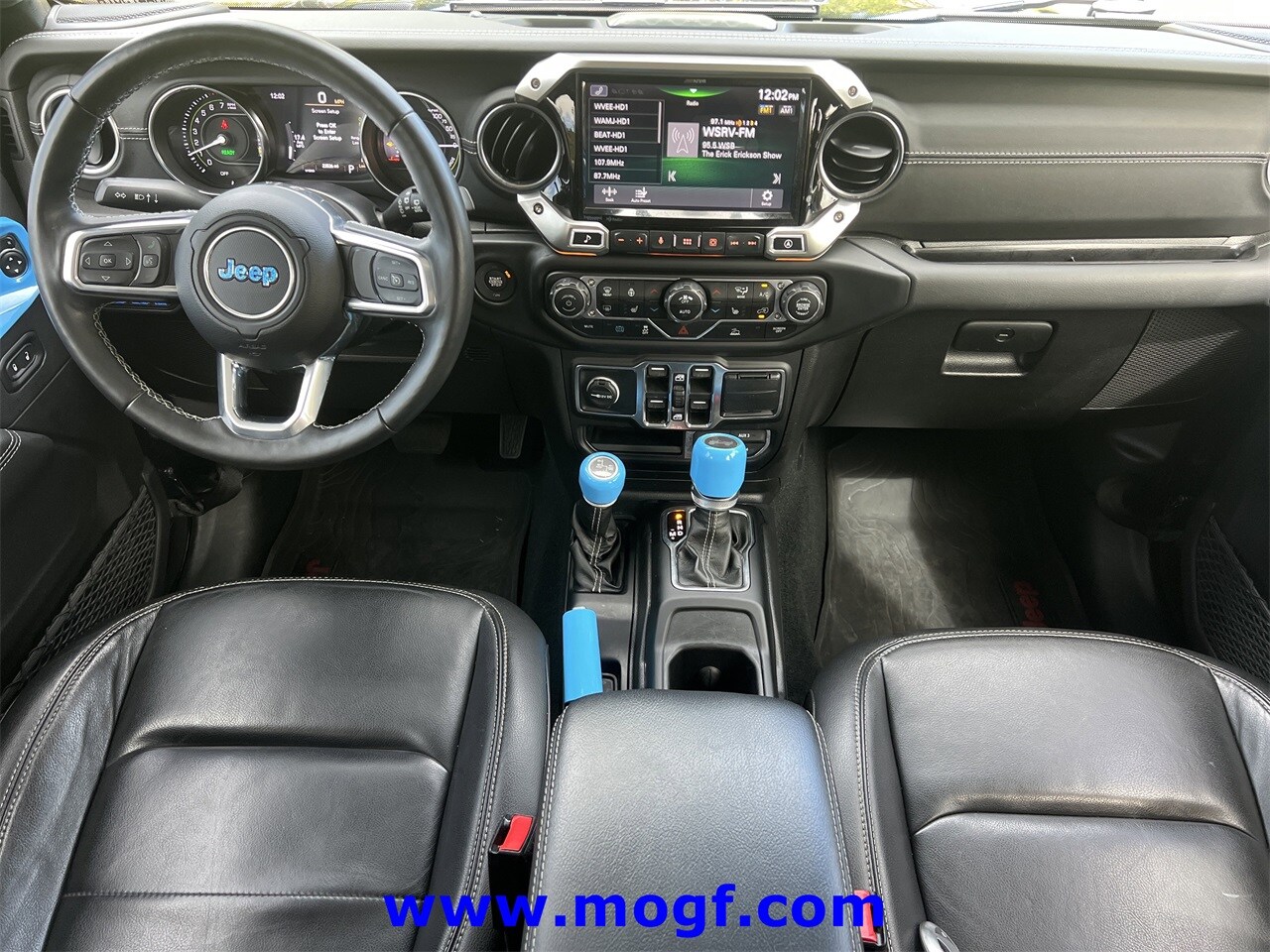 2022 Jeep Wrangler Unlimited Sahara 4xe photo 2