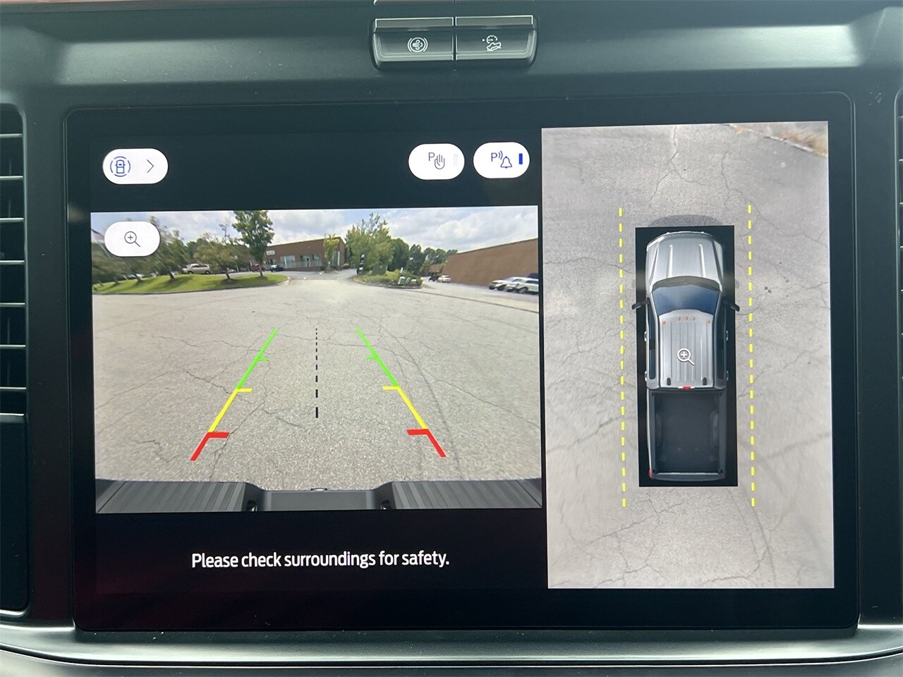 2026 Ford F-250 Lariat photo 3