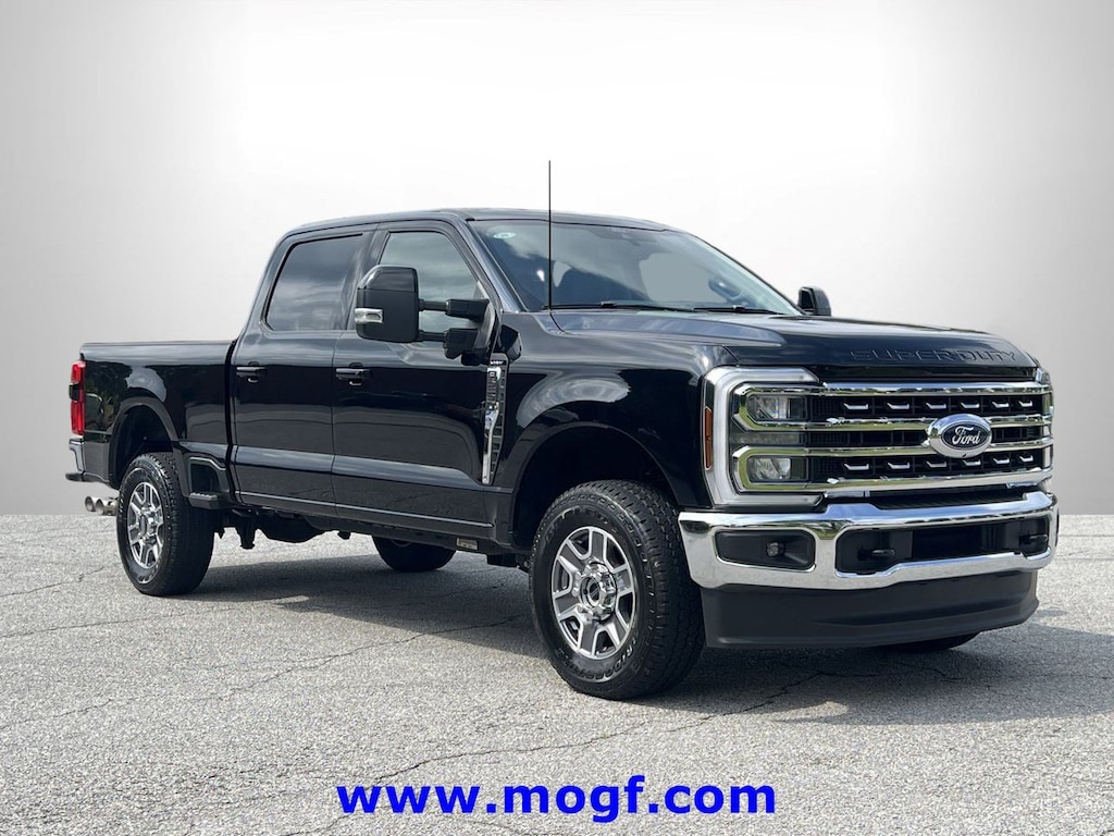 Used 2025 Ford F-250SD Lariat Truck