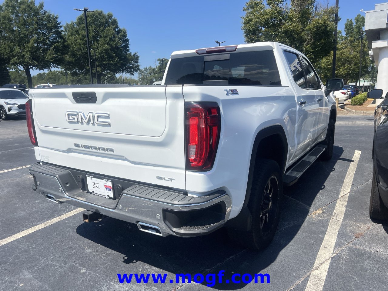 Used 2020 GMC Sierra 1500 SLT Truck