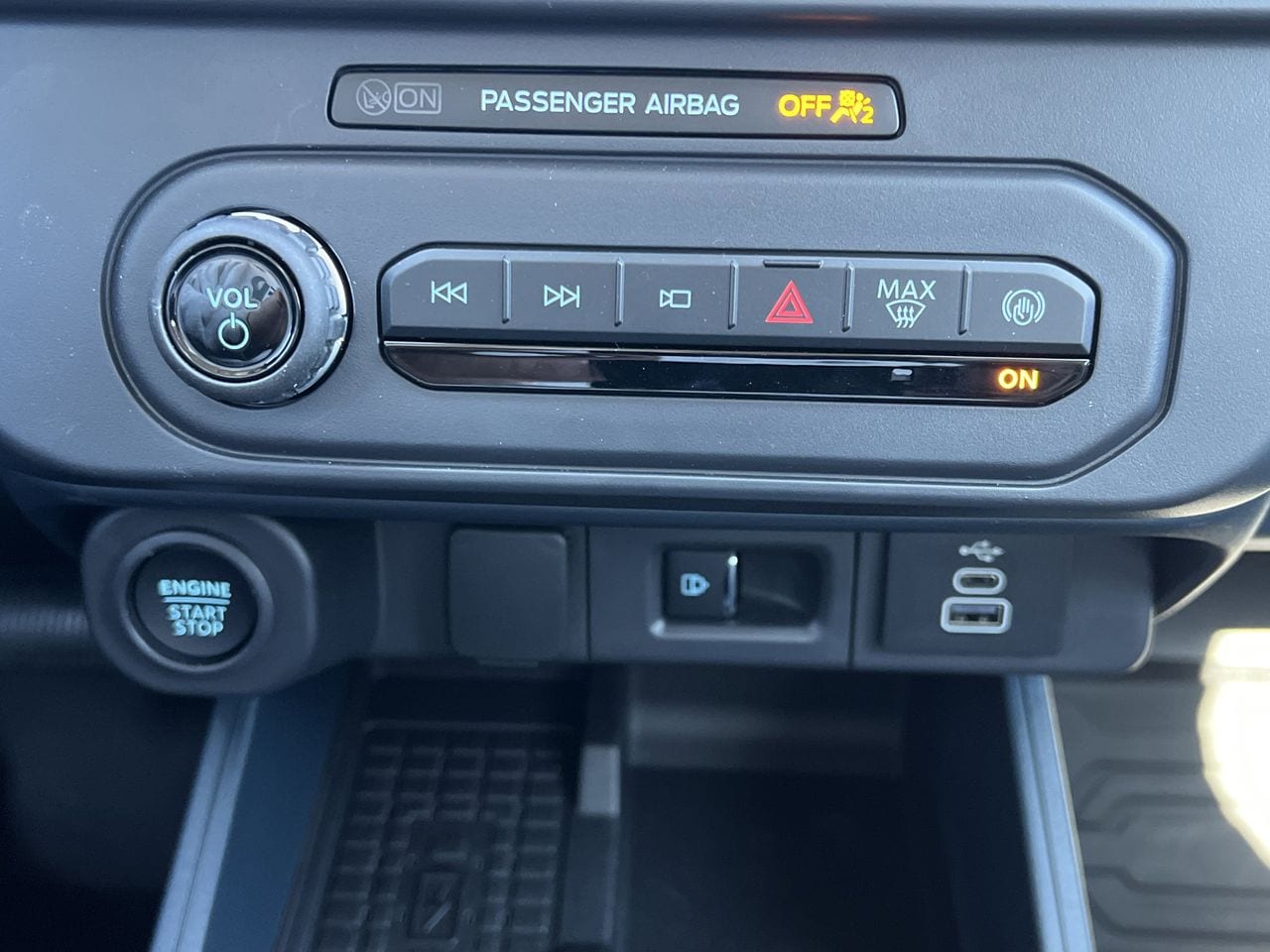 2025 Ford Maverick Tremor - Photo 6