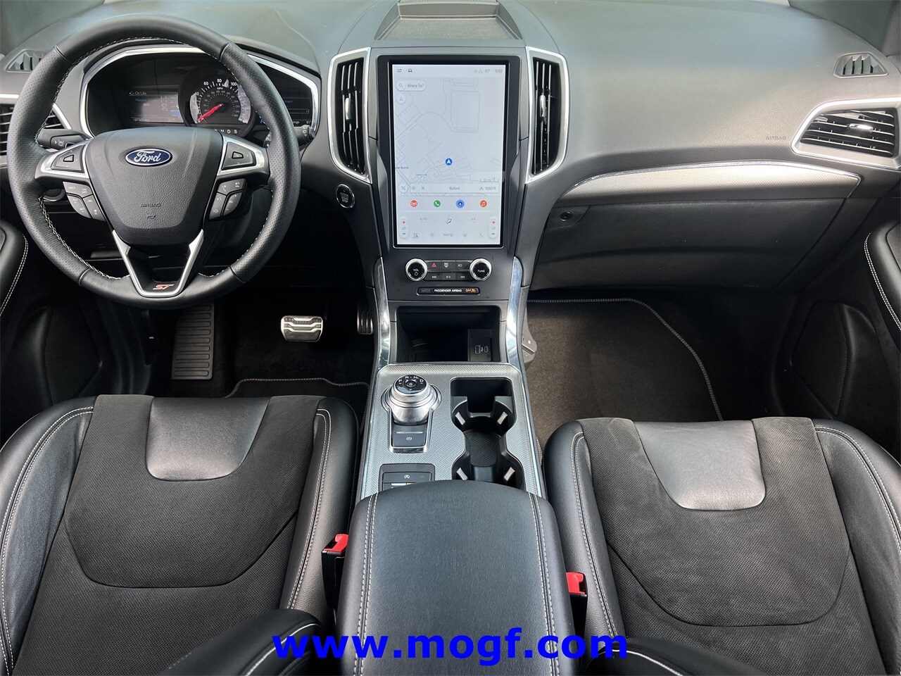 2021 Ford Edge ST photo 2