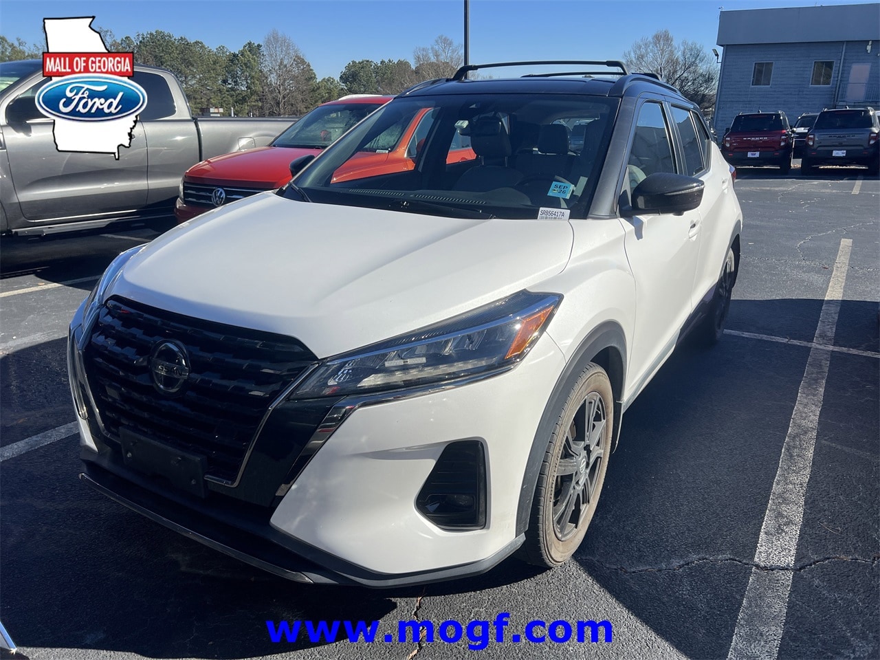 2021 Nissan Kicks SR