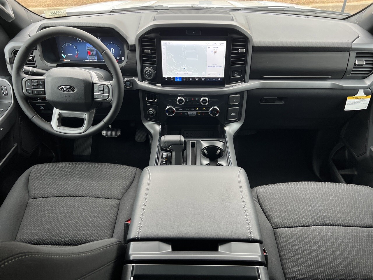 2025 Ford F-150 XLT's photo