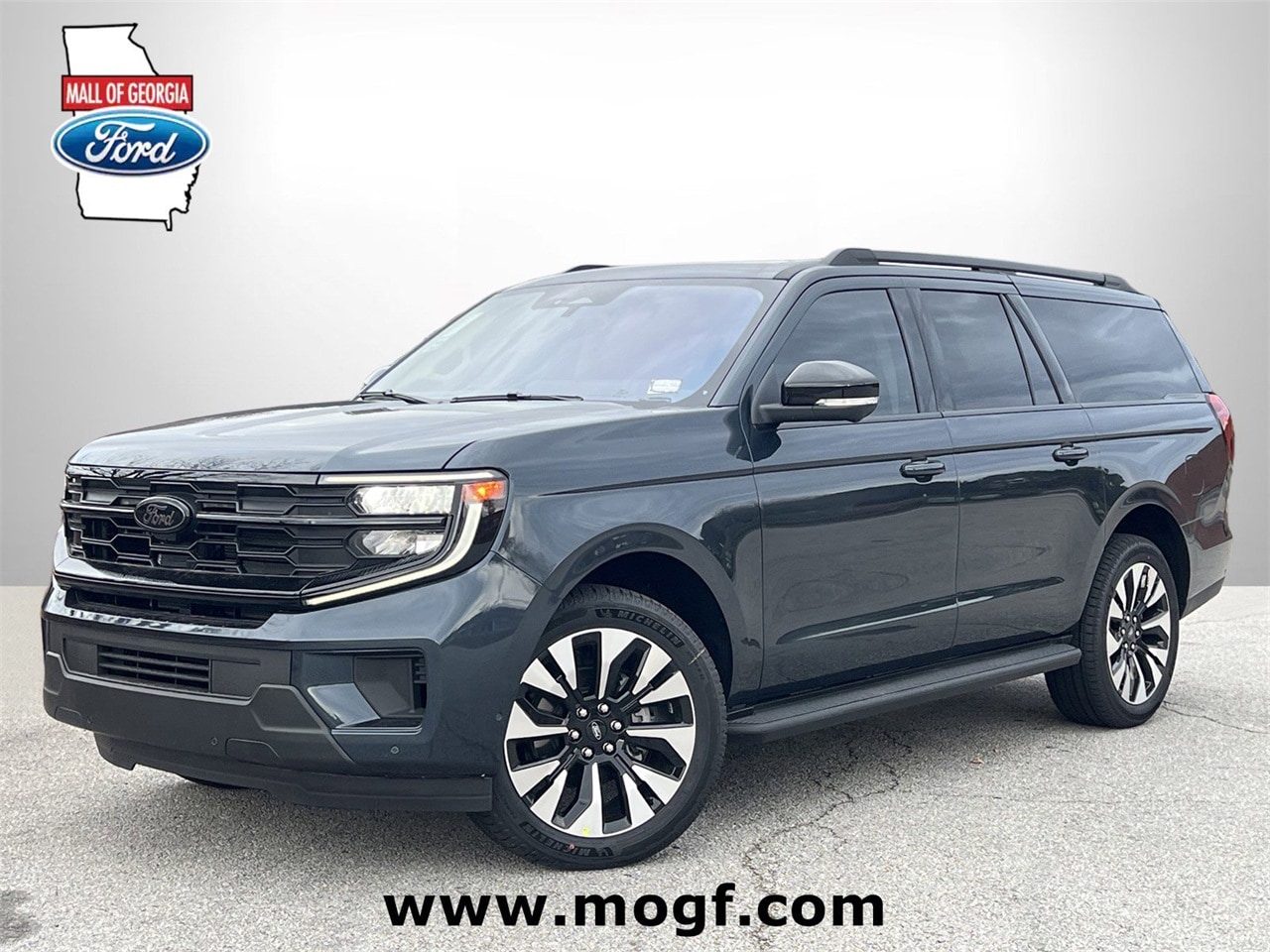 2025 Ford Expedition Active's photo