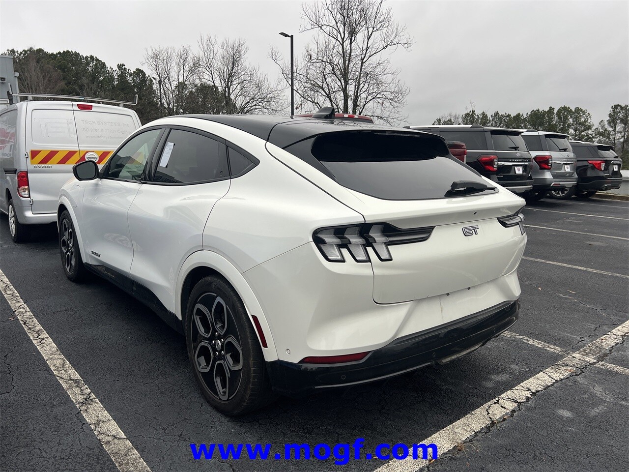 2022 Ford Mustang Mach-E GT photo 2